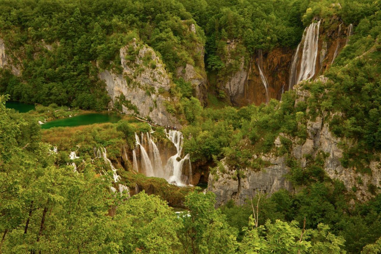 Afrodita Wellness Essence Plitvička Jezera Exteriör bild